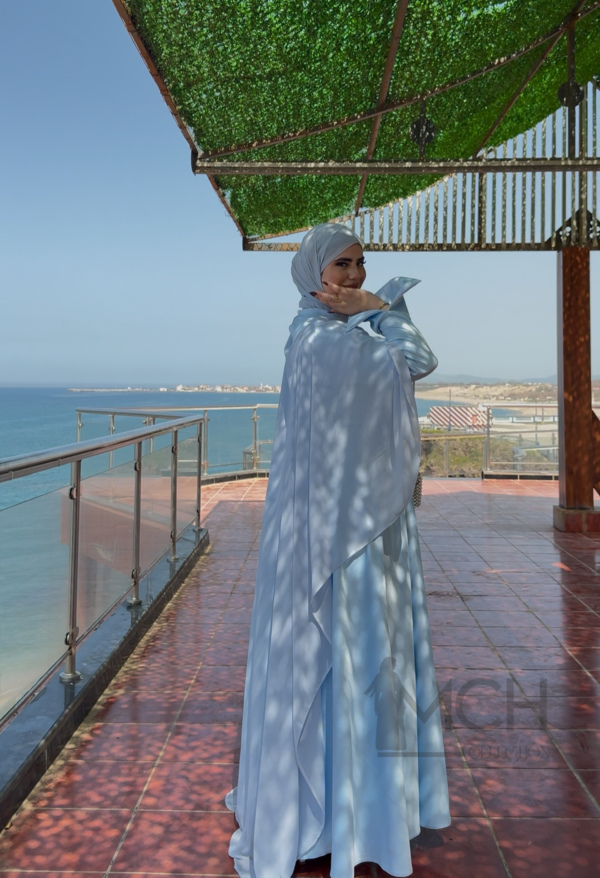 Queen robe 2